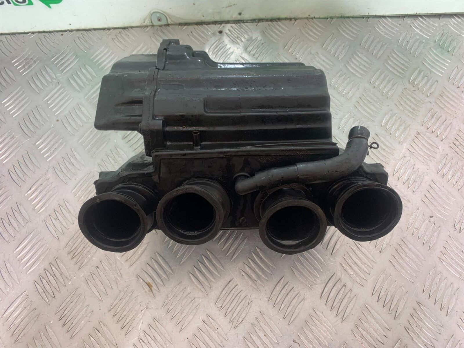 YAMAHA FJ1100 FJ 1100 AIRBOX  YEAR 1984-1985 (CMB1101)