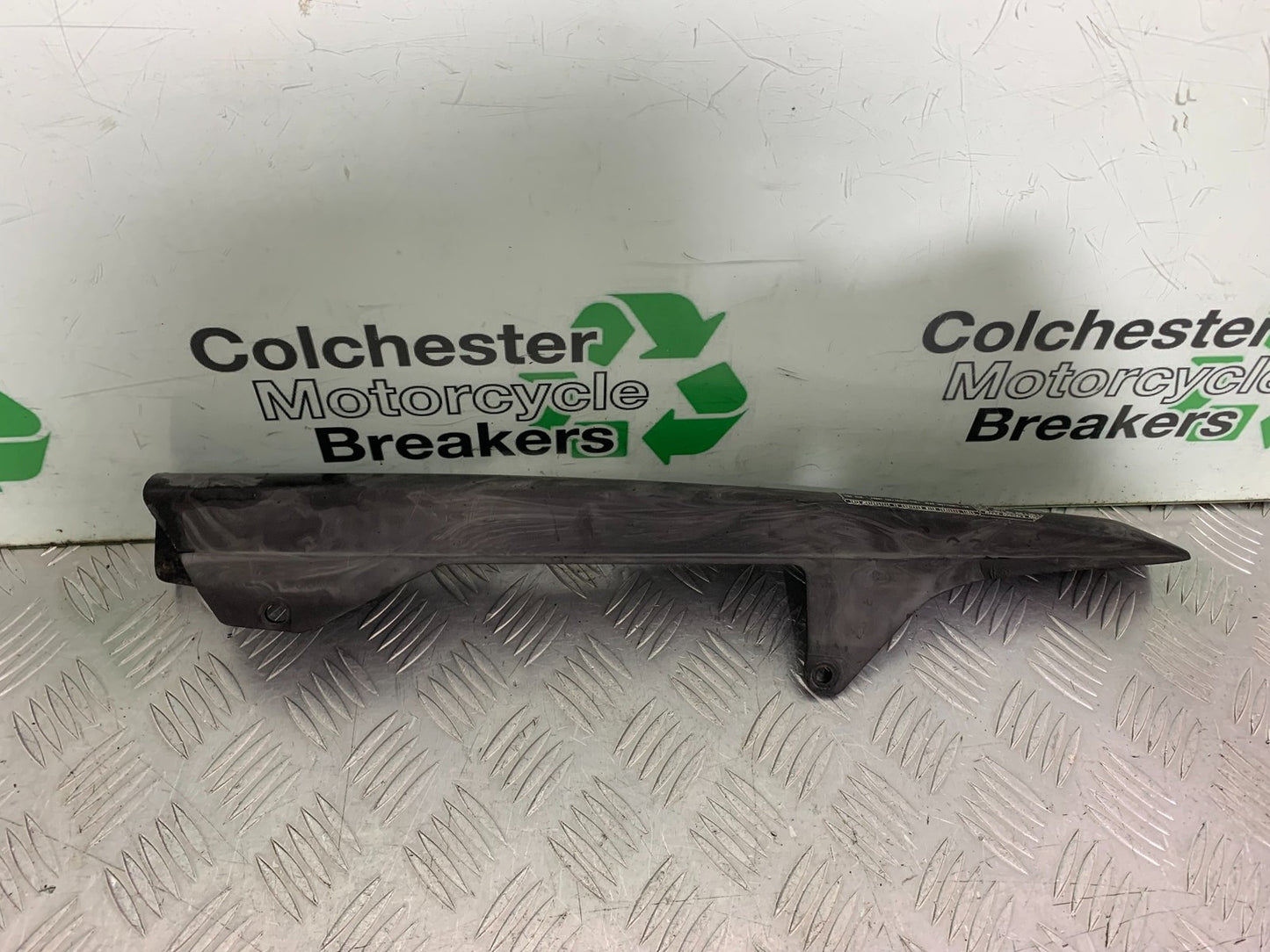 HONDA CB600 CB 600 HORNET CHAIN GUARD YEAR 1998-2002 (CMB1297)