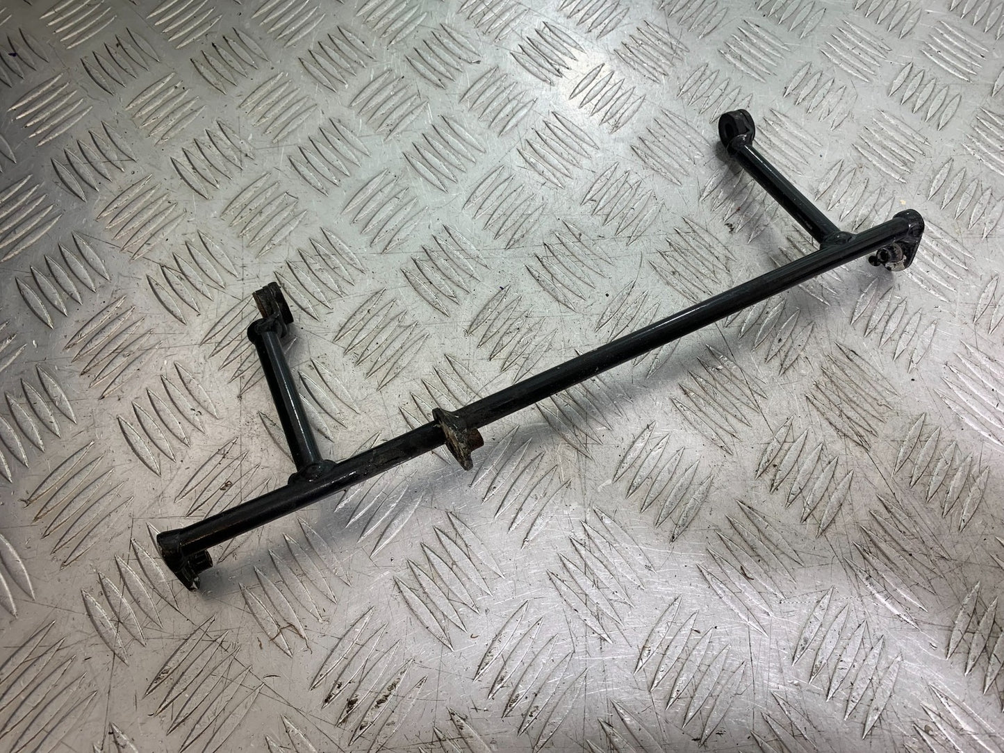 KAWASAKI ZX6R ZX6 J RADIATOR BRACKET  YEAR 2000 (CMB1312)