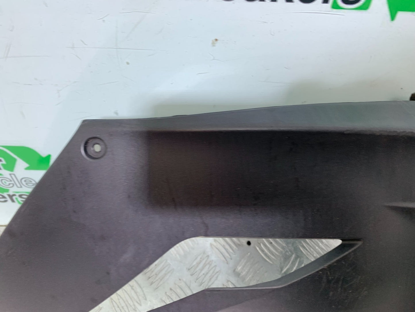 KAWASAKI GTR1400 GTR 1400 LEFT BELLY PAN YEAR 2007-2009 (CMB1306)